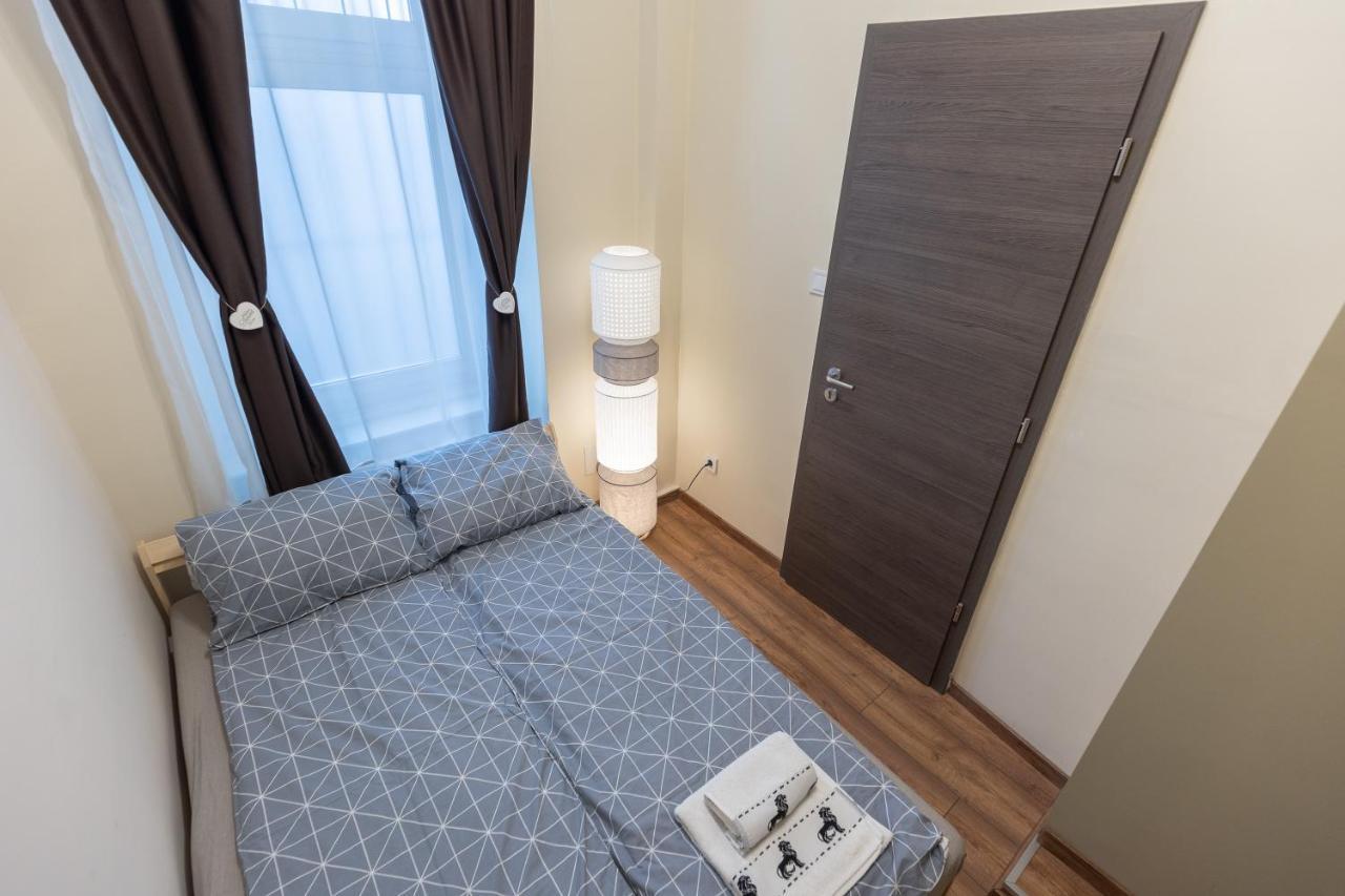 Wiky'S Apartman With 3Bathrooms บูดาเปสต์ ภายนอก รูปภาพ