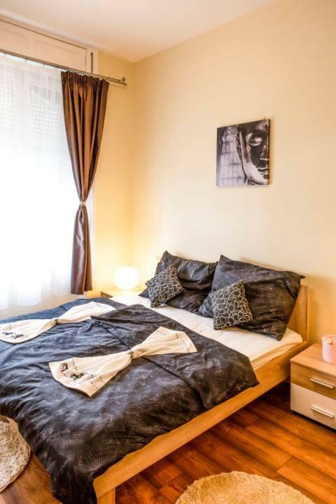 Wiky'S Apartman With 3Bathrooms บูดาเปสต์ ภายนอก รูปภาพ